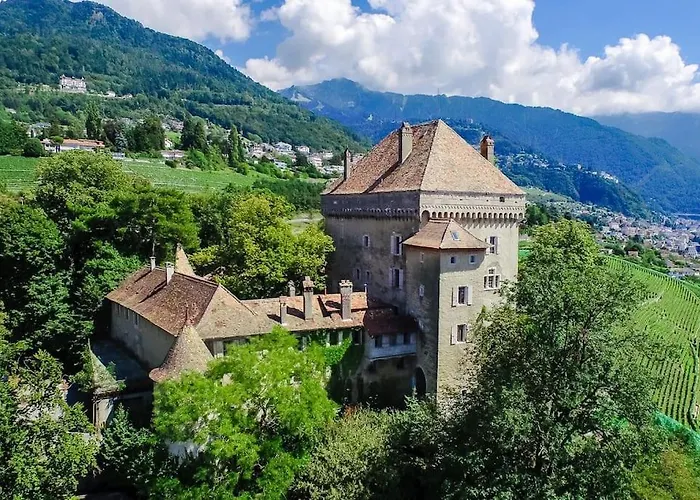 Brilliant In Chateau Du Chatelard * مونترو